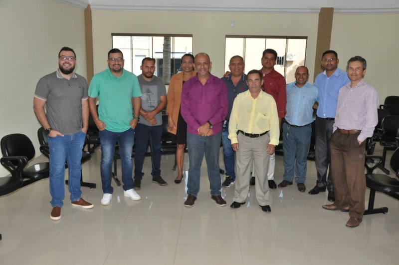 Nilton de Moura, presidente da Câmara Municipal Reuniu-se com Líderes Evangélicos.